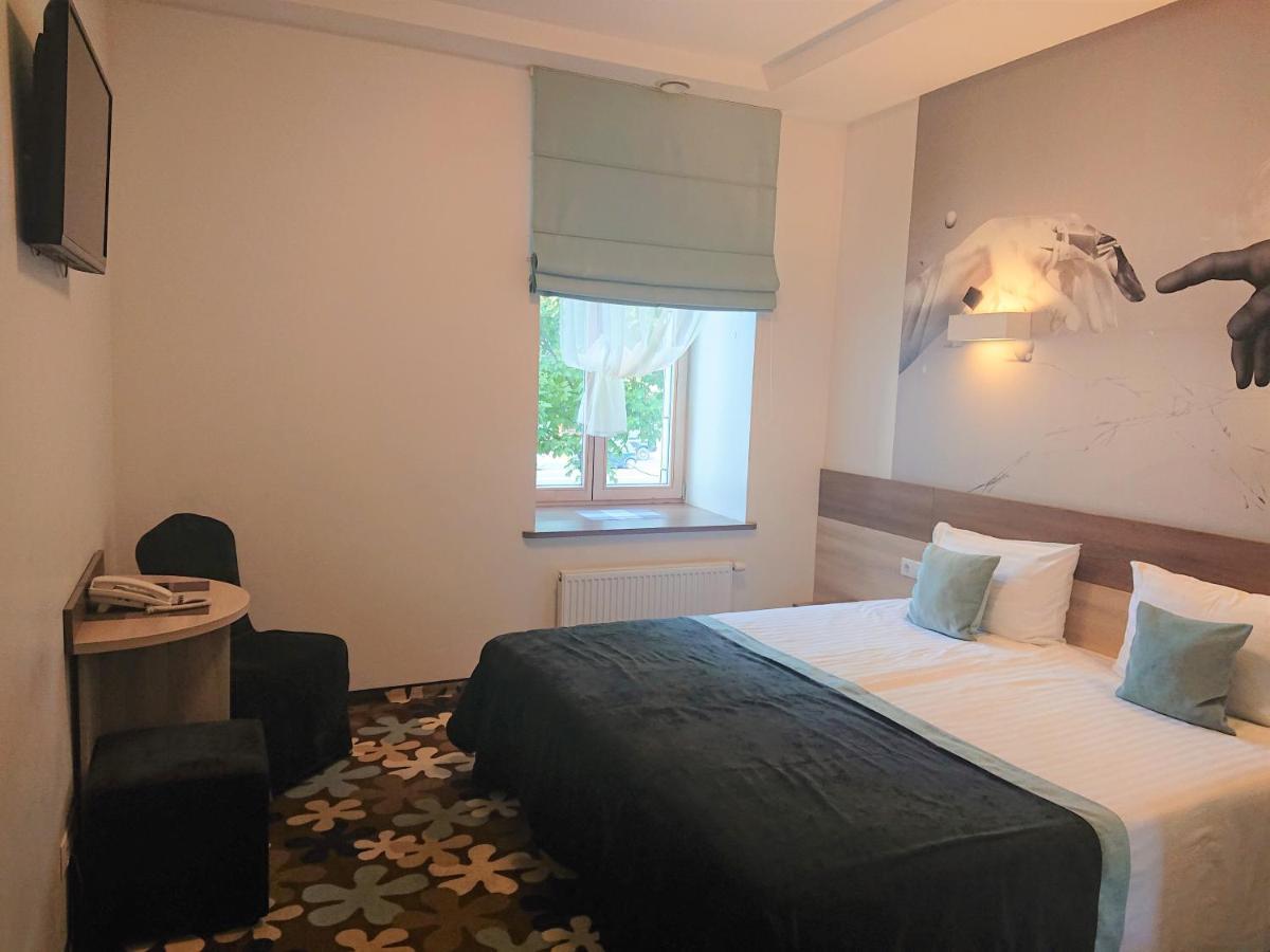 Algiro Hotel Kaunas Luaran gambar