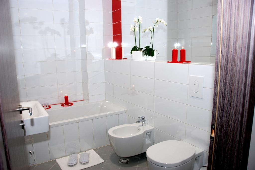 Algiro Hotel Kaunas Bilik gambar