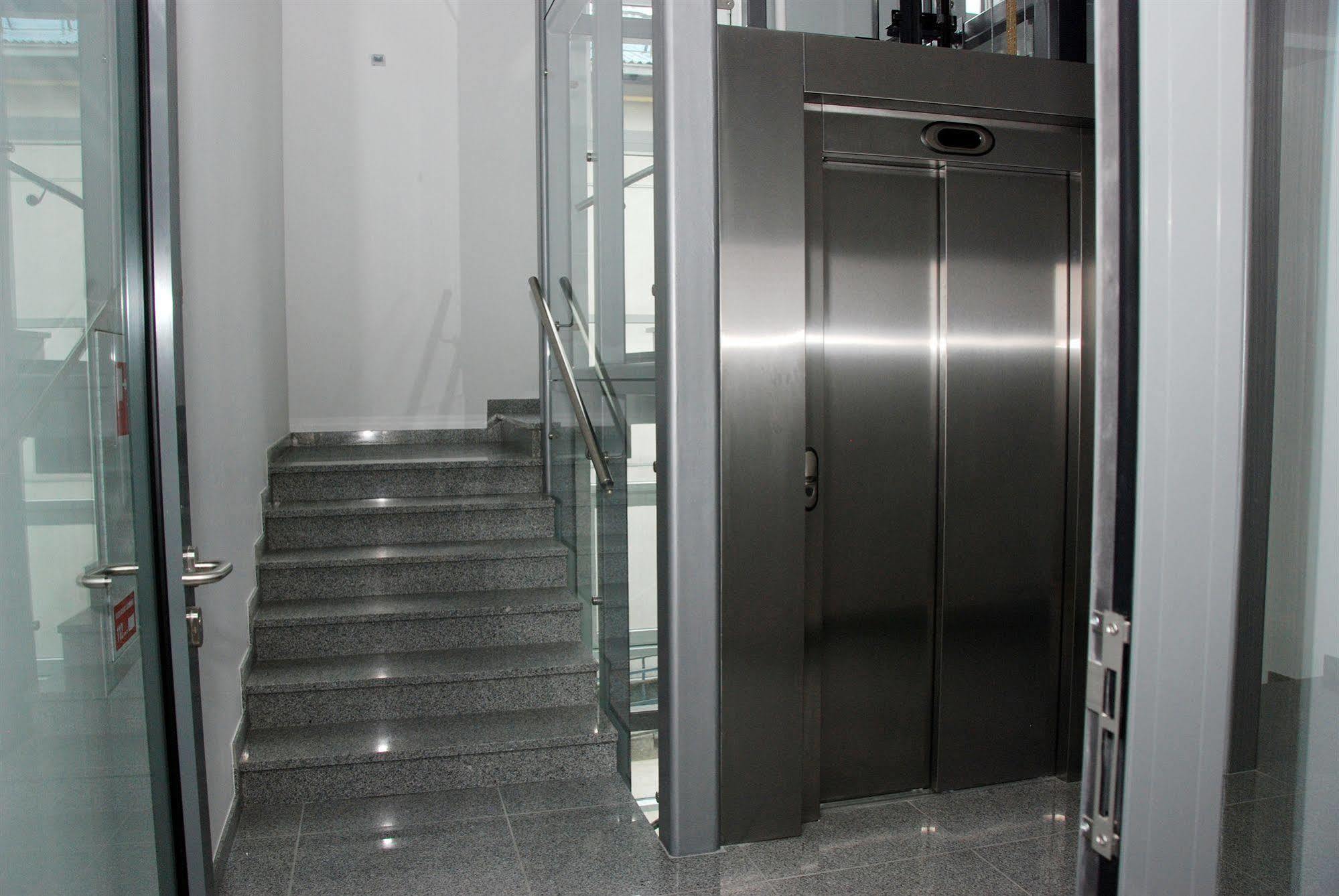 Algiro Hotel Kaunas Luaran gambar